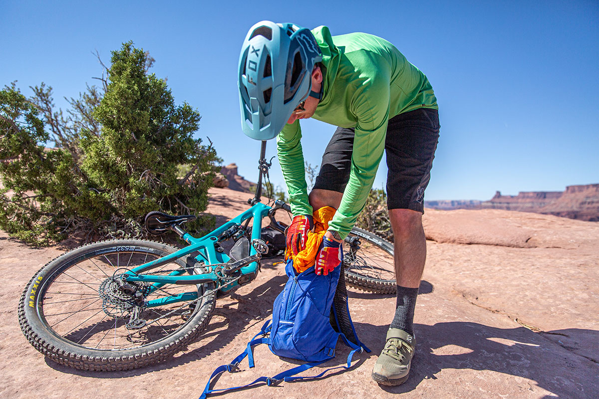 Backpacks for mountain biking hotsell